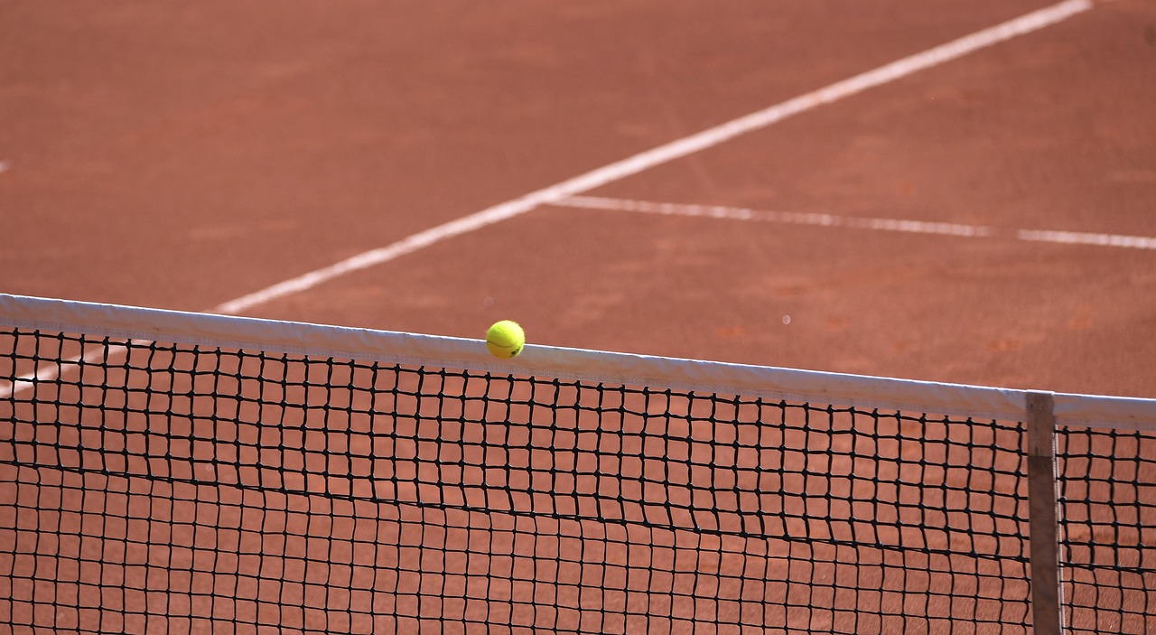 dimensiuni teren tenis